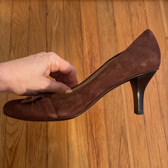 Anne Klein velvet kitten heels with bows VTG vintage - Picture 3 of 4